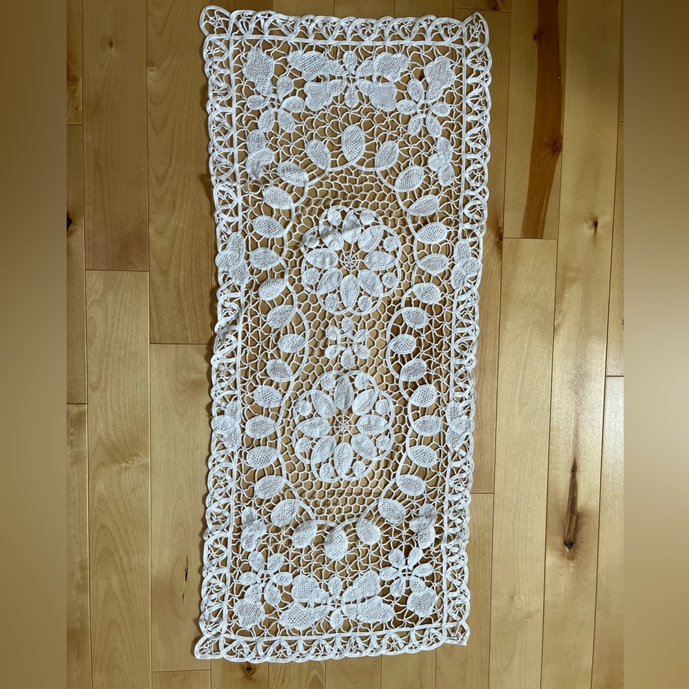 Crocheted Runner
